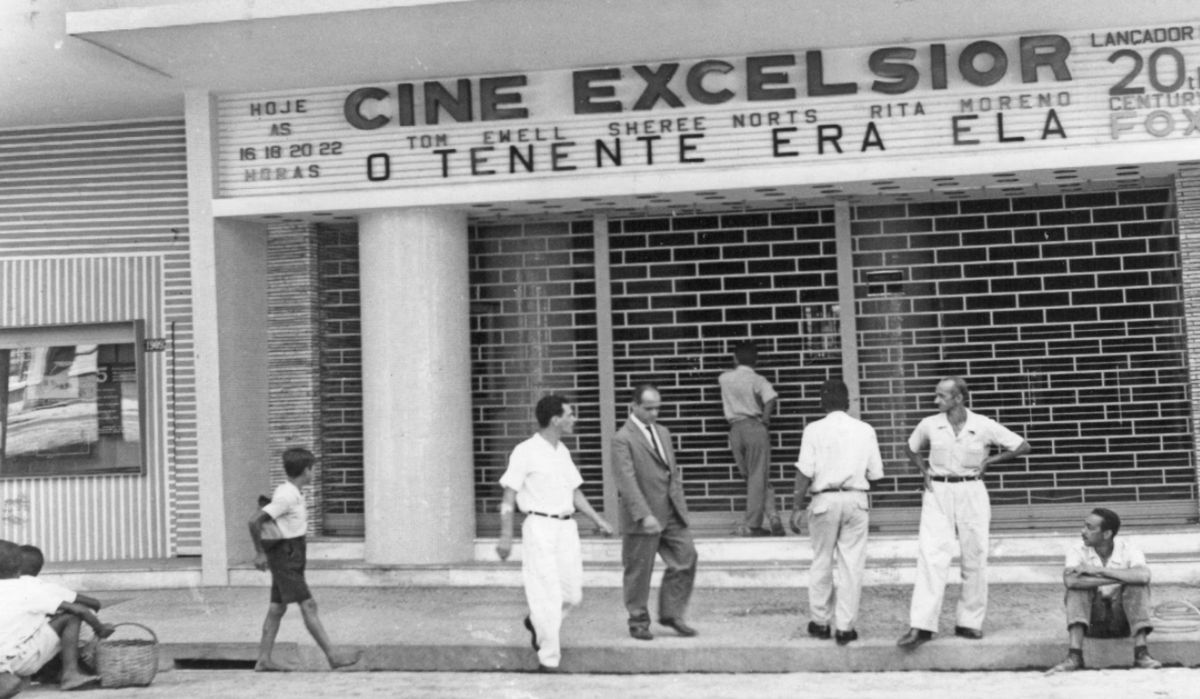 Leia mais sobre o artigo A calçada do cinema, por Wendell Guiducci